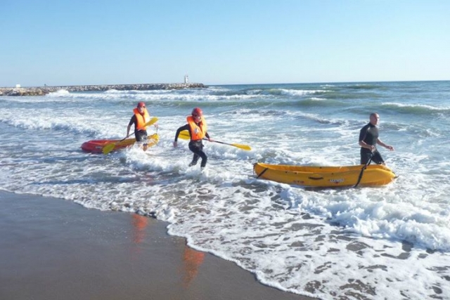 a por las olas con el kayak